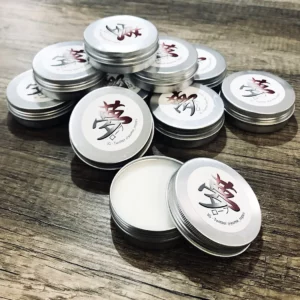 petits pots de wax pour l'entretient des cordes